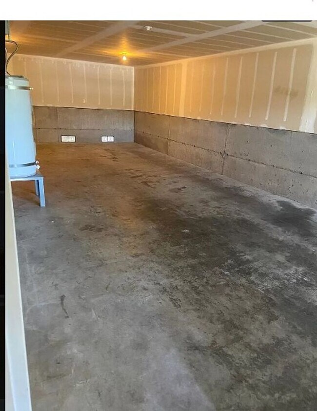 Building Photo - 5702 Bass Dr