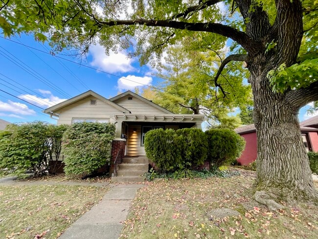 Primary Photo - 720 Paxton Place
