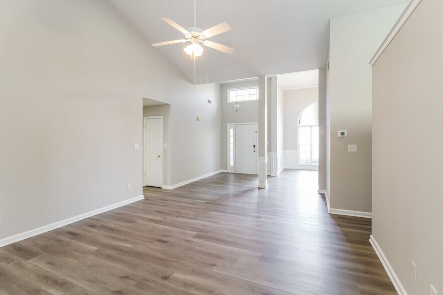 Building Photo - 3875 Portico Run Dr NE