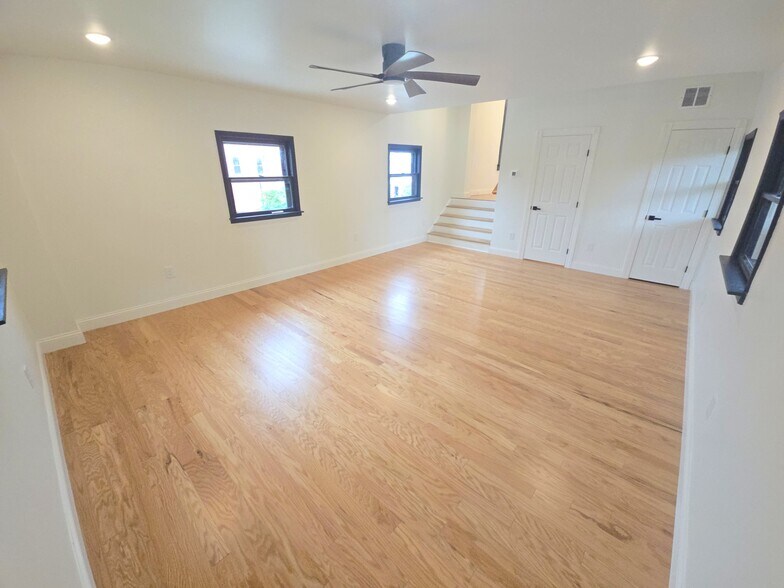 Living Room - 1205 Lee St