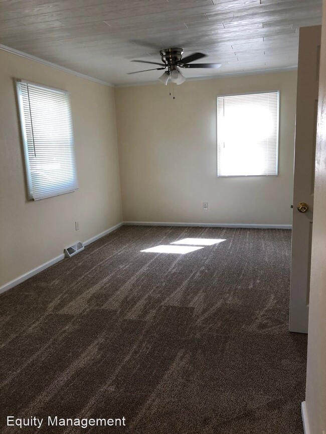 Building Photo - 3 br, 2 bath House - 2603 Walnut St.