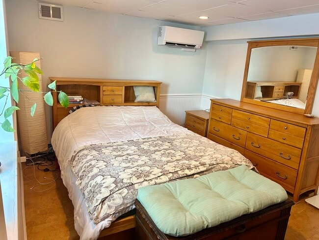 Building Photo - 46 Lombard Terrace