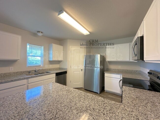 Building Photo - 1138 Deer Trail