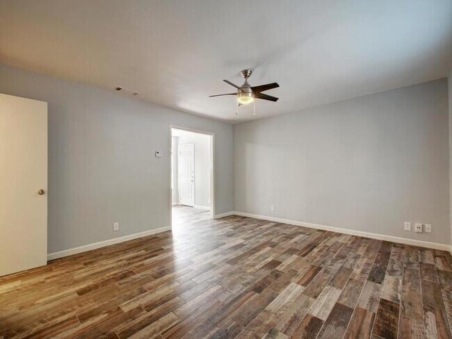 Building Photo - 6209 Adalee Ave