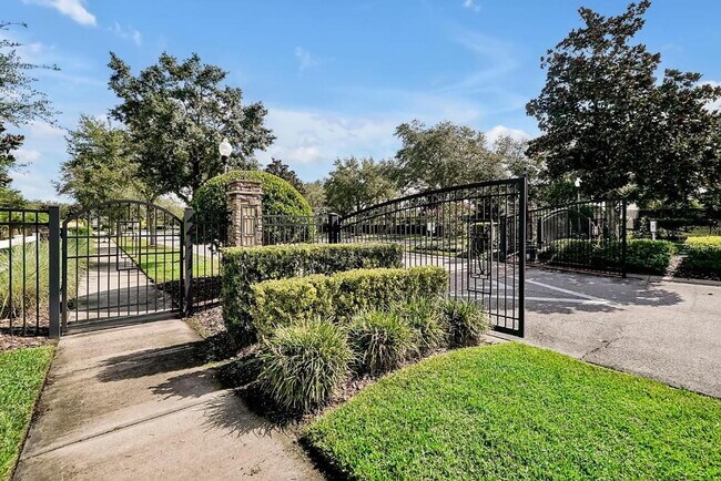 Building Photo - "Stunning 3BR Orlando Home with Private Screened Pool, Spa & Spacious Living Areas"
