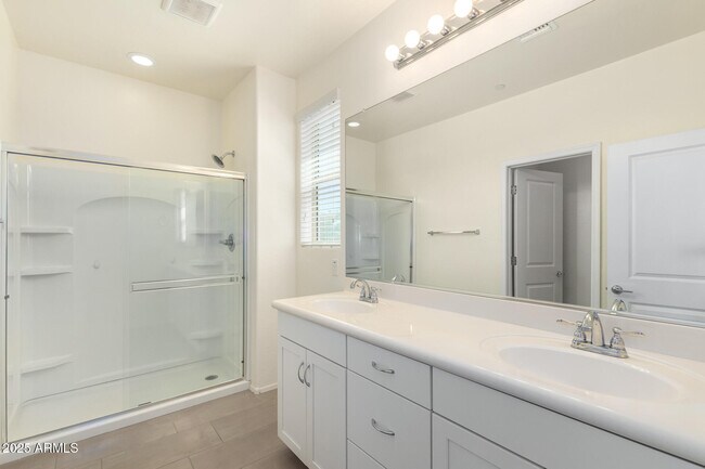 Building Photo - 14870 W Encanto Blvd