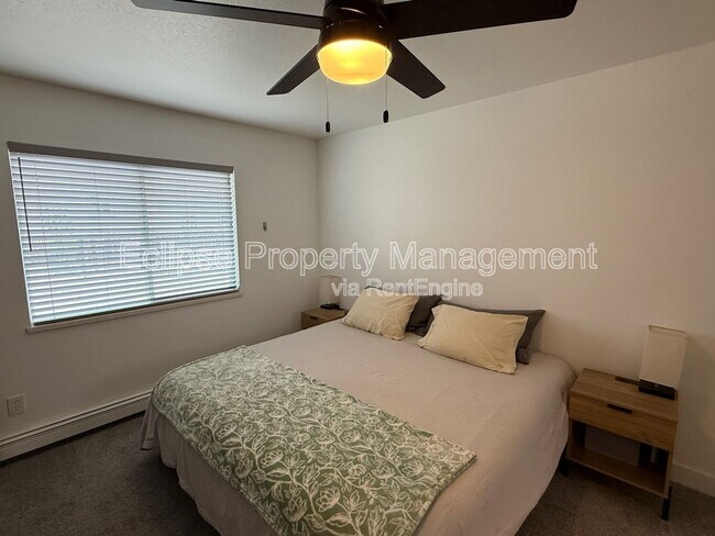 Building Photo - 464 Tara Dr