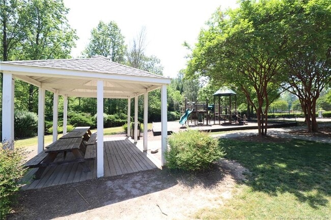 Building Photo - 2002 Keokuk Ct