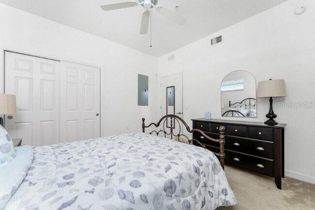 Building Photo - 2001 Bal Harbor Blvd