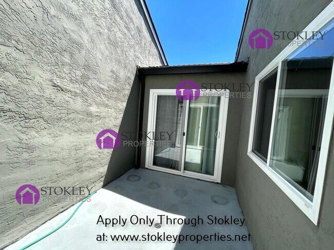 Building Photo - 717 Coral Ridge Cir