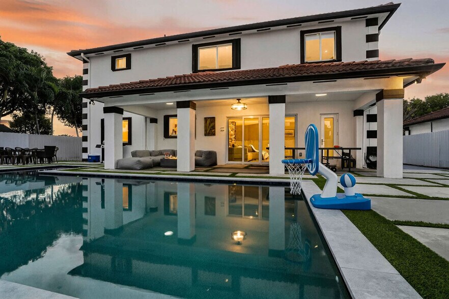 Building Photo - 5161 SW 159th Ct