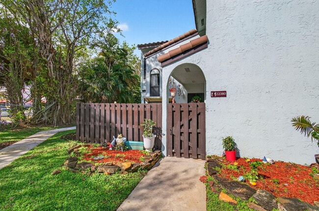 Building Photo - 22380 Pineapple Walk Dr