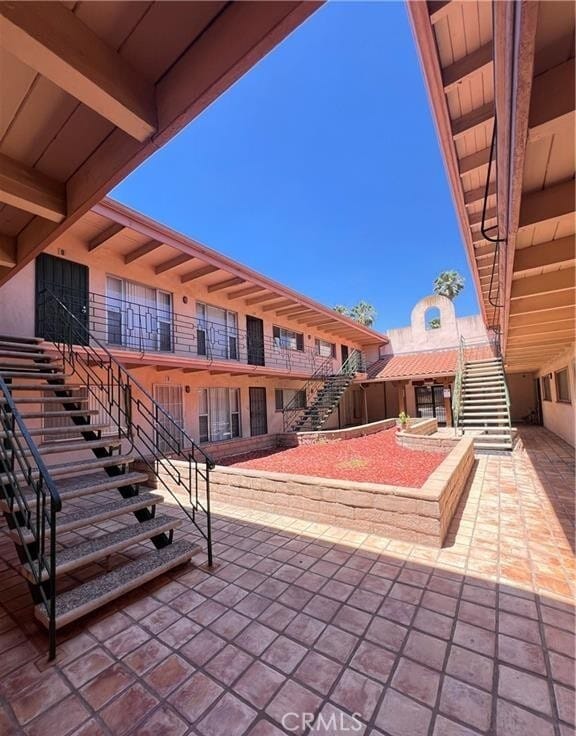 Building Photo - 2102 S Pacific Ave