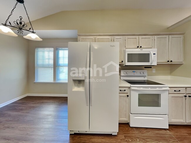 Building Photo - 116 Laurel Meadows Pky