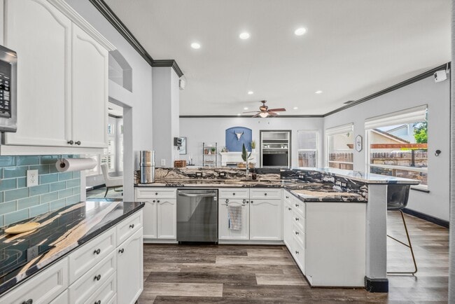Building Photo - 7509 Callaway Dr