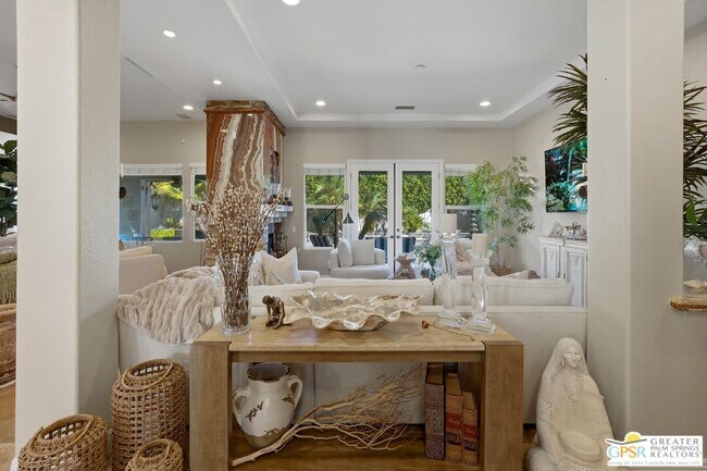 Building Photo - 104 Azzuro Dr