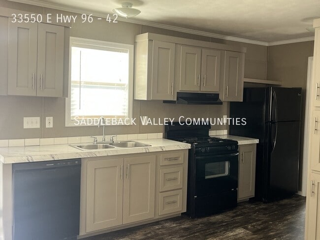 Building Photo - 33550 CO-96