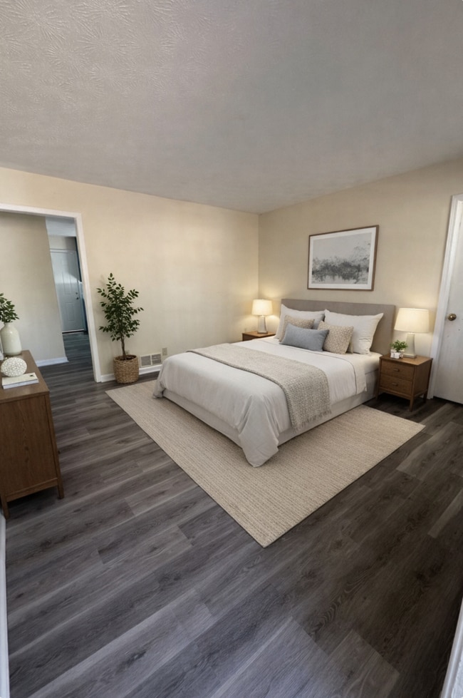 Building Photo - 4912 Valley Dale Ct