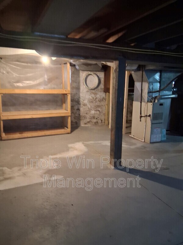 Building Photo - 4891 Hummelsheim Ave