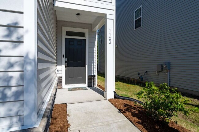 Building Photo - 1123 Sweet Cream Ct