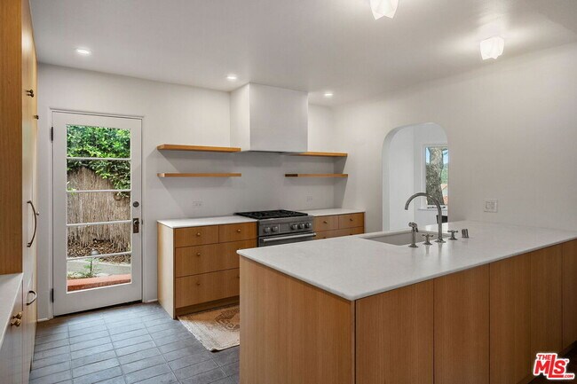 Building Photo - 3942 Scandia Way
