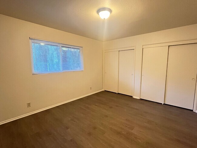 Building Photo - Spacious 3 Bedroom, 2 Bath Home for rent