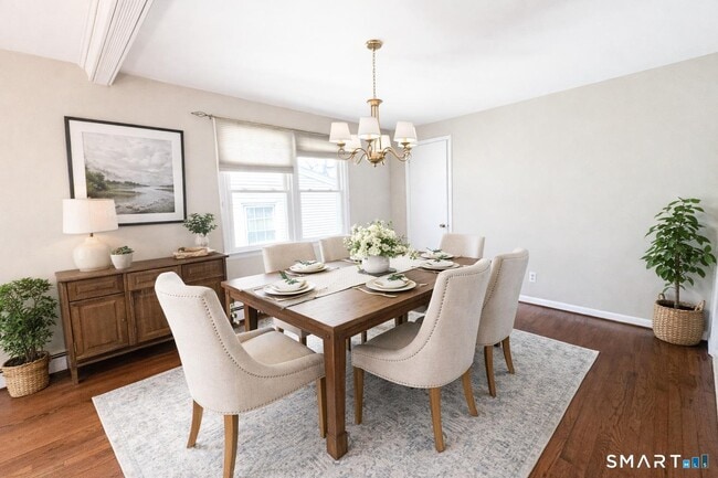 Building Photo - 732 Tunxis Hill Rd