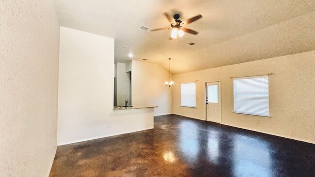 Building Photo - Beautiful 3 bedroom near Potranco!