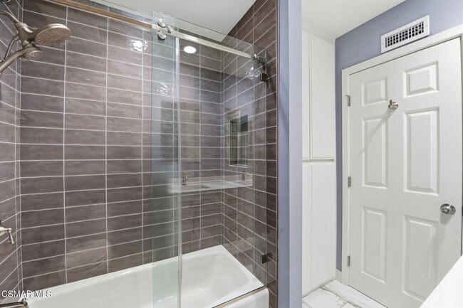 Building Photo - 30845 Catarina Dr