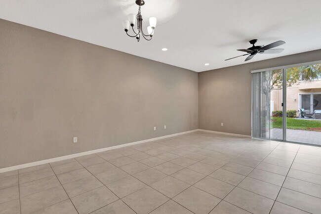 Building Photo - 5830 Monterra Club Dr