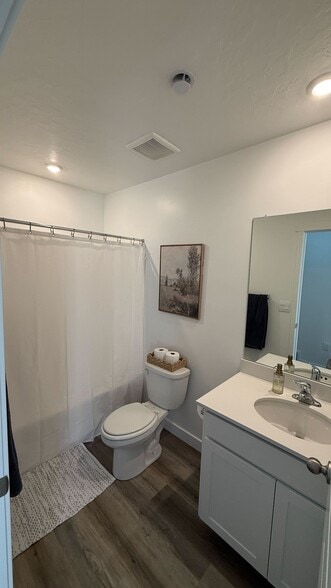 Basement Private Bath - 436 S 1130 W