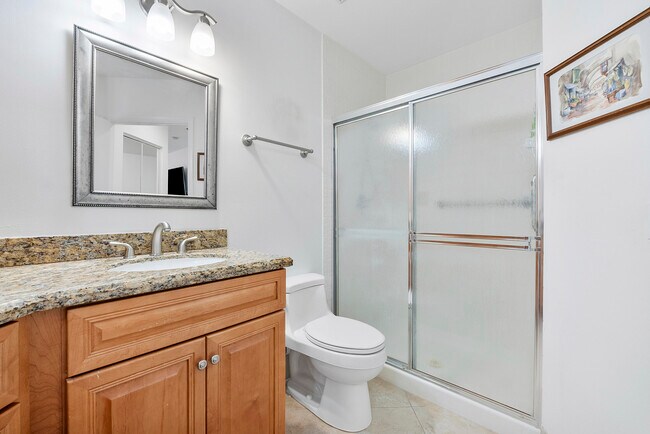 Building Photo - 5153 Floria Dr