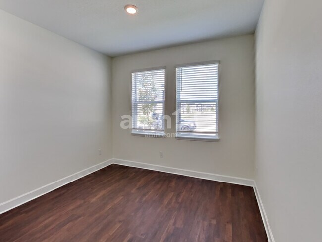 Building Photo - 3113 Artemisia Ln