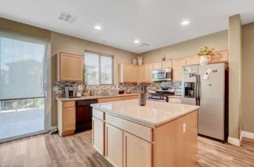 Building Photo - 6865 Compass Cove Ave
