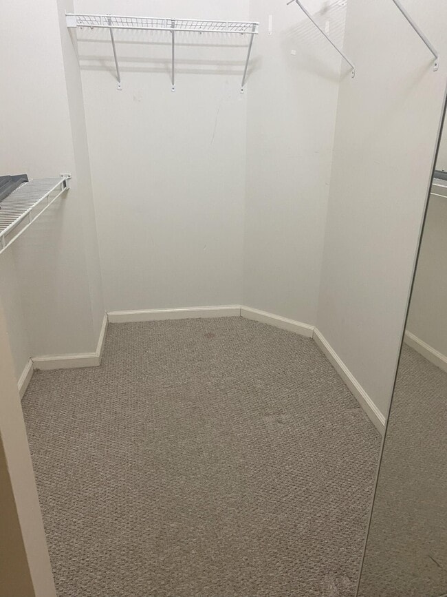 Building Photo - 906 Mariner Bay Blvd