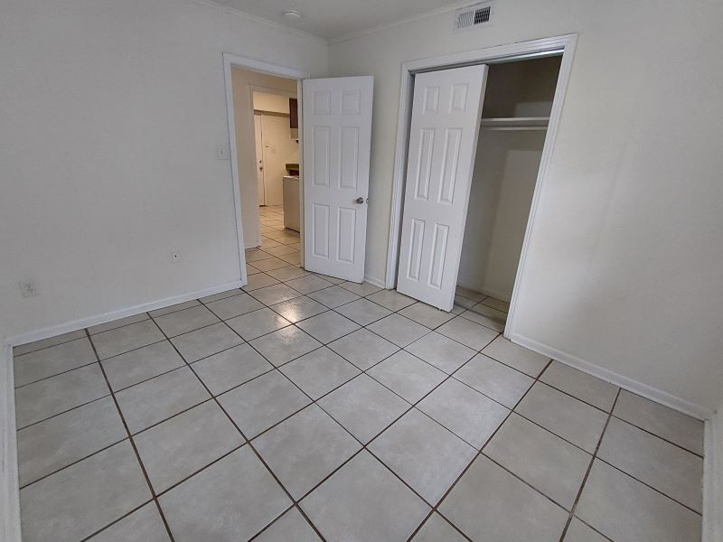 Building Photo - 722 Carter Dr