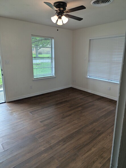 Building Photo - 1311 N Morris St