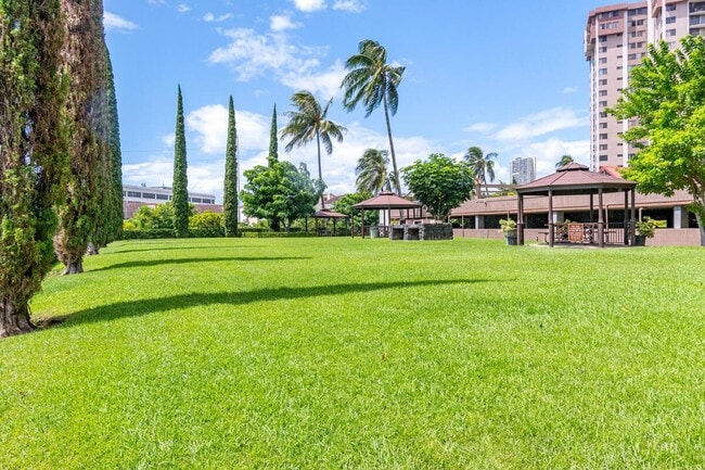Building Photo - 98-351-351 Koauka Loop
