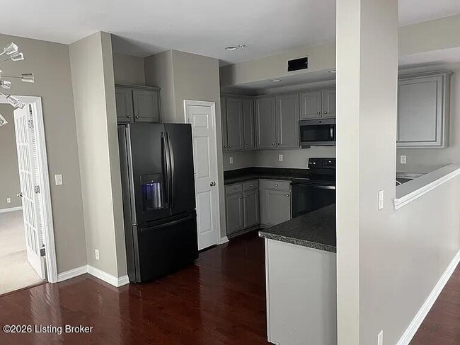 Building Photo - 10600 Norton Commons Walk