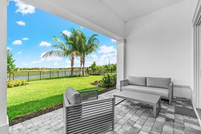Building Photo - 12325 Frontline Ln