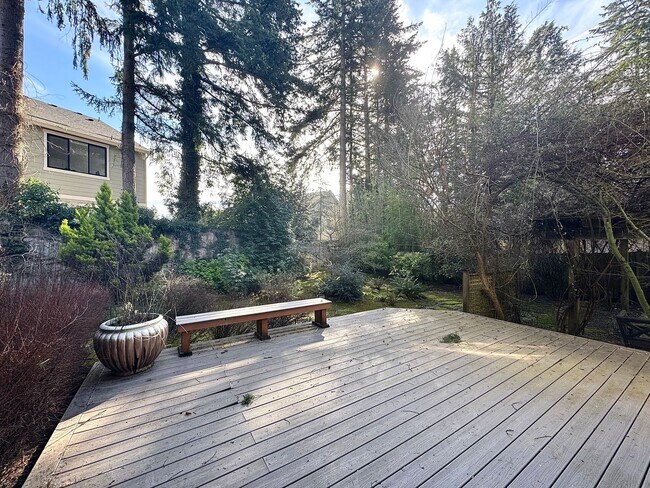 Building Photo - Stunning Bellevue Home with Lush Gardens &...