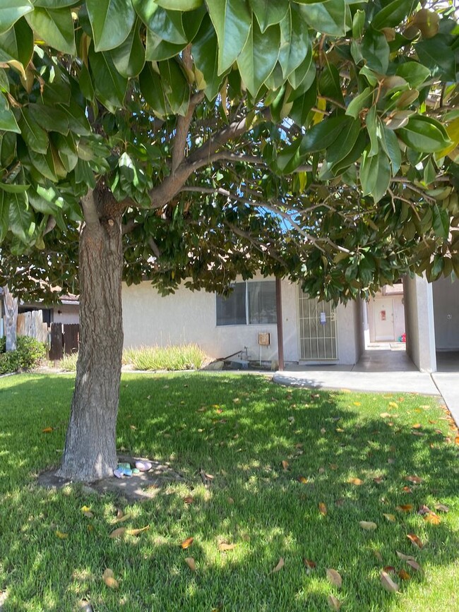 Primary Photo - 2154 Woodberry Ave