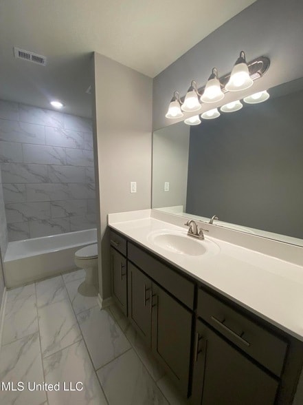 Building Photo - 3160 Magnolia Bloom Dr