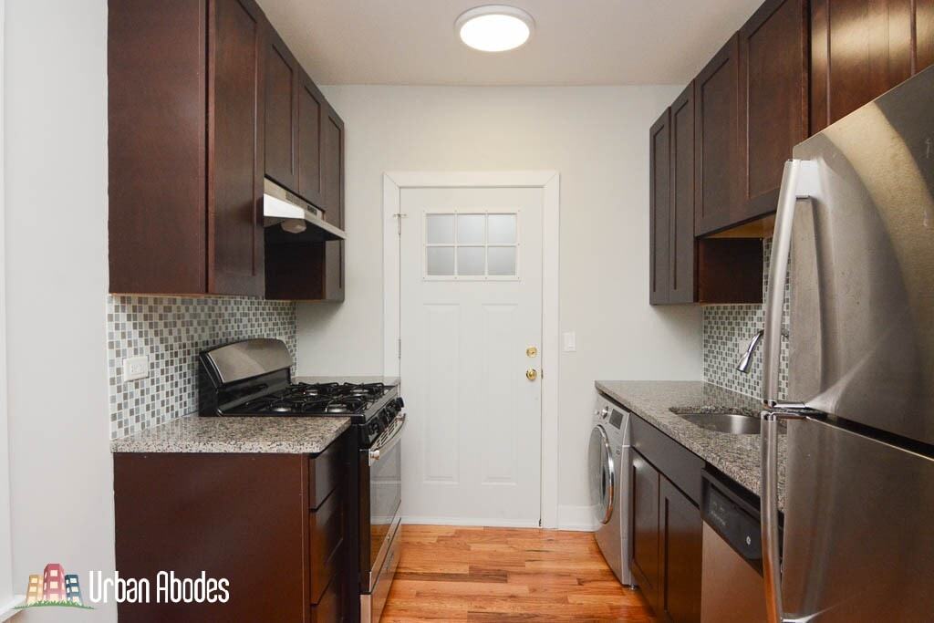 Building Photo - 555 Chestnut St