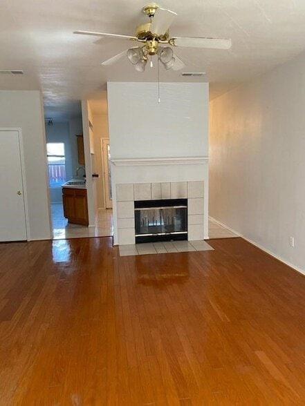 Building Photo - 3805 Brandon Park Dr