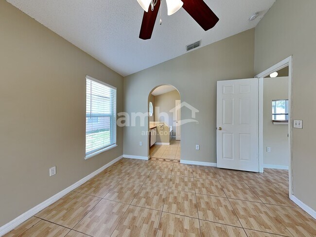 Building Photo - 1718 Westminster Trl