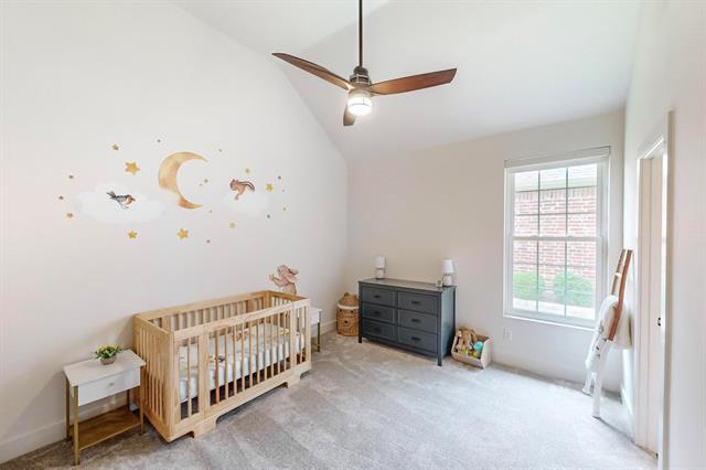 Building Photo - 9964 Madrone Dr