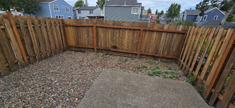 Building Photo - 18549 SW Takena Ct