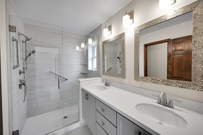 Building Photo - $3,895.95, $200 Off Cleaning Voucher, 4 Beds - 3 Baths, Single Family Home in Denver with 2-Car A...