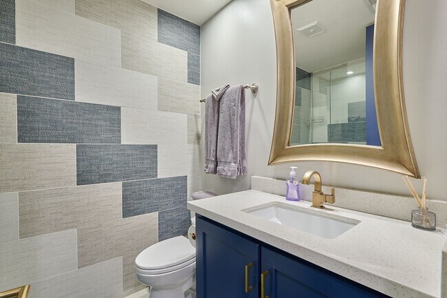 Building Photo - Fully Furnished Villa in Gated Paradise Va...